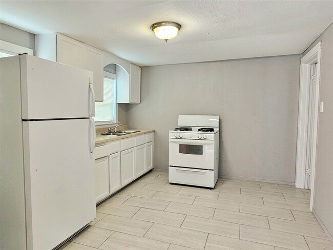 Photo - 217 Cockerel St Unit C