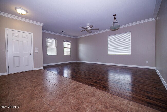 Photo - 1242 E Cassia Ln