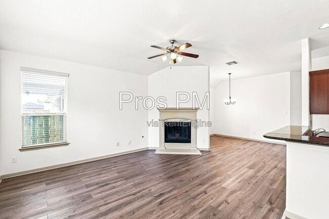 Photo - 18843 Cove Point Cove