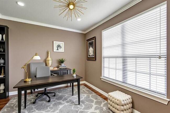 Photo - 408 Island Oak Dr