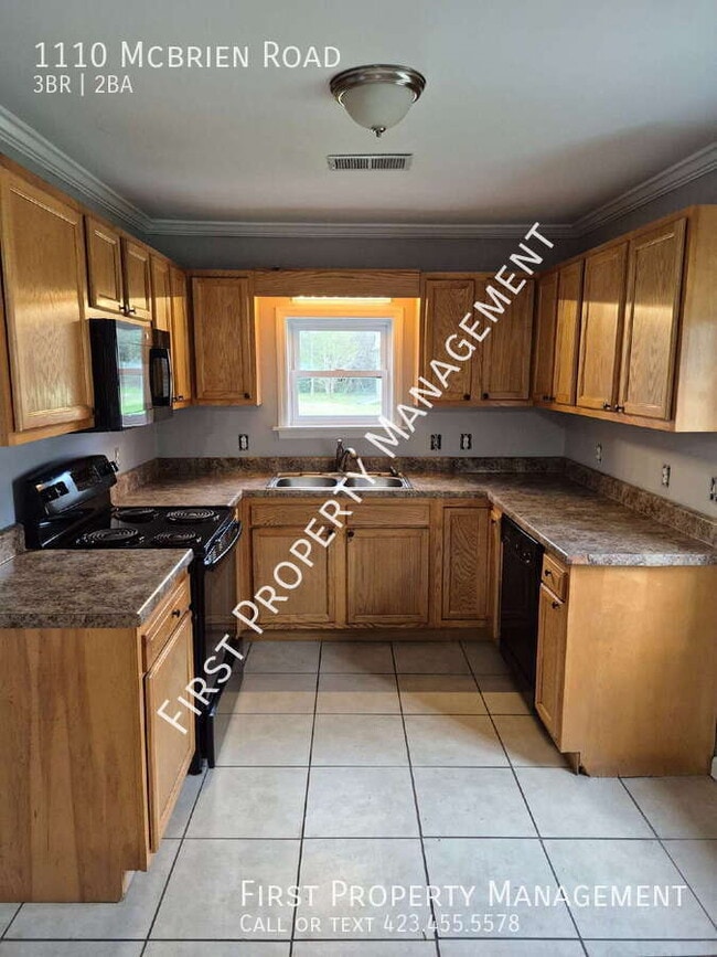 Photo - 1110 McBrien Rd