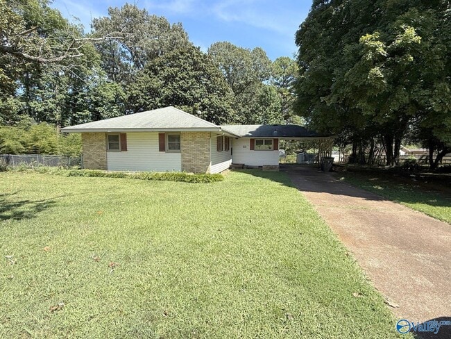 Photo - 1012 Strong St