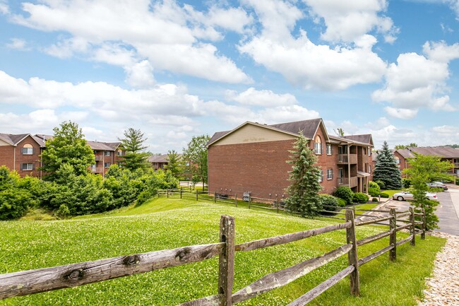 Exterior 2 - Deer Ridge Apartments