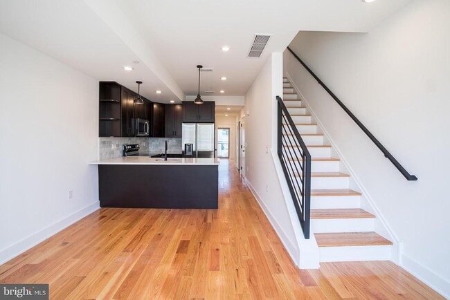 Building Photo - 2022 N 5th St Unit 2