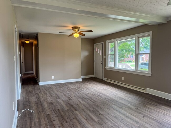 Photo - 246 Phillips Dr