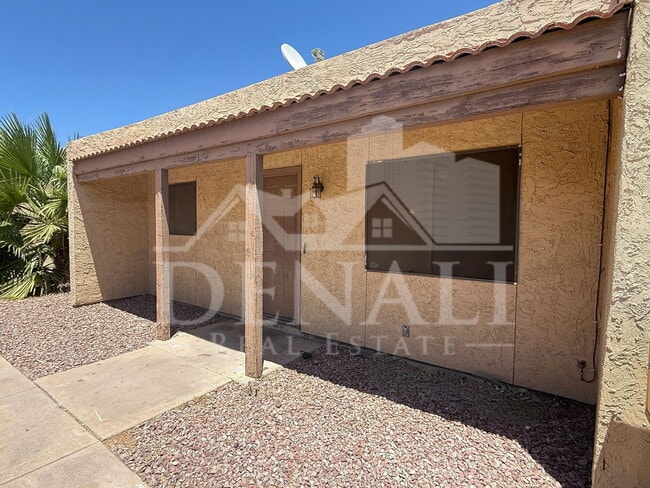Building Photo - 624 E Marilyn Ave Unit 1
