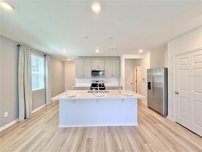 Photo - 4536 Burrowing Owl Lp