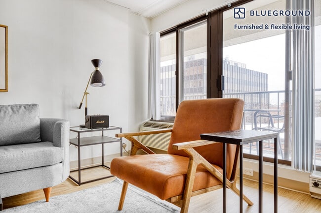 Photo - 10 Centre St Unit FL5-ID570