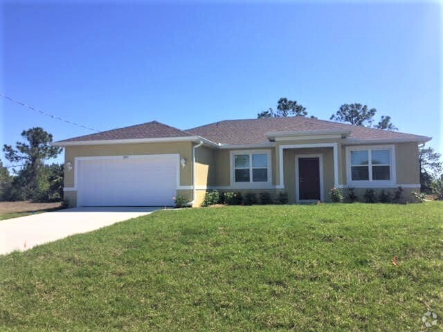 Building Photo - NW Cape Coral Single Family Home