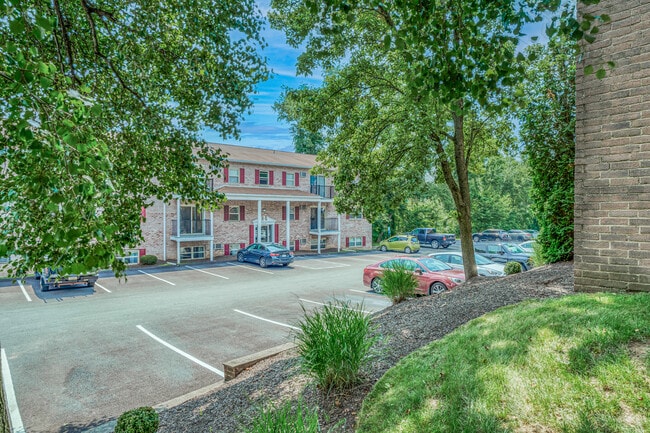 Toll House Apartments