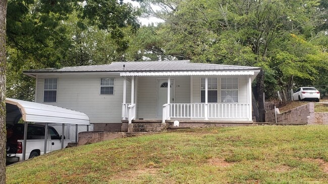 Building Photo - 2 bedroom/1 bath