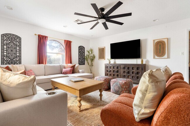 Photo - 6235 E Thunderbird Rd Unidad ID1050318P