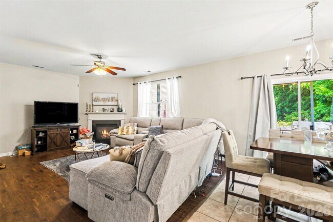 Photo - 1642 Candlewood Ridge Ln