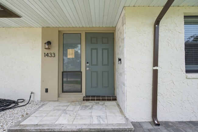 Photo - 1433 Ellison Ln