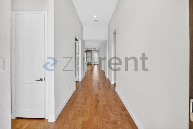 Photo - 4112 Dunlap Dr