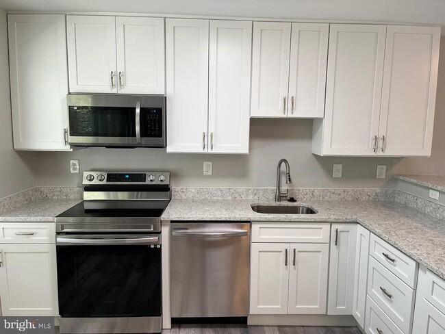 Photo - 10934 Mission Ridge Dr