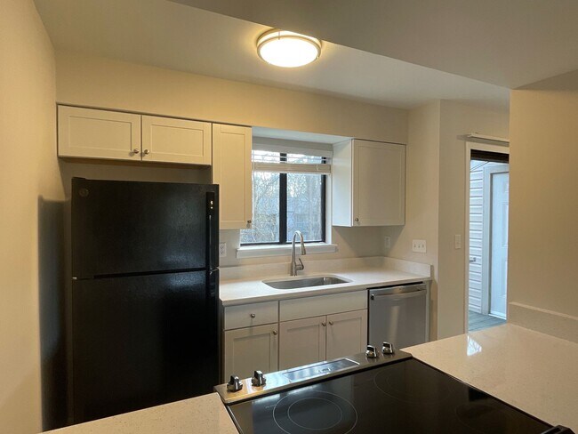 Photo - Great 1/1 Condo in Carmel Village II