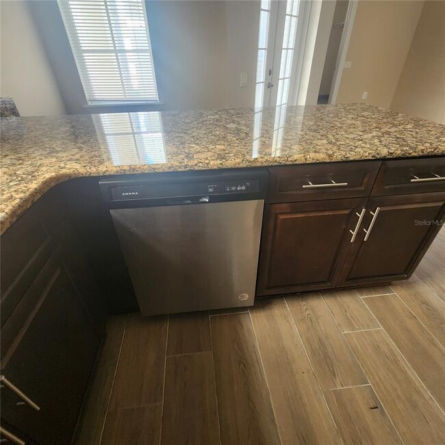 Photo - 903 W Sumner St Townhome