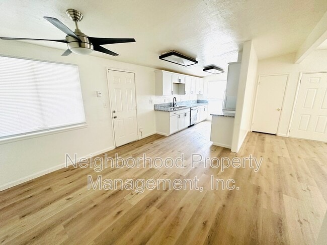 Photo - 1126 W Birch Ave