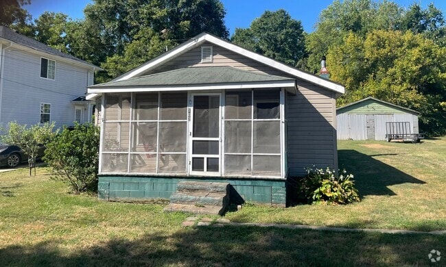 Building Photo - Welcome to FireDepartment102, a charming 2... Rental