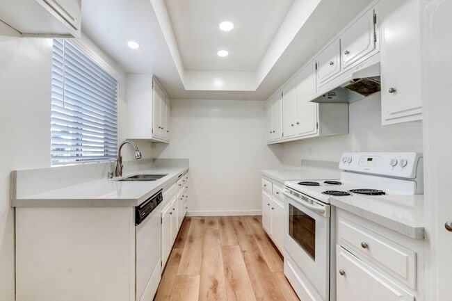 Building Photo - 12258 Montana Ave Rental