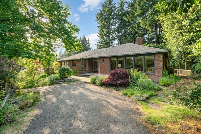 Photo - 4Bd/2Ba Seattle Home
