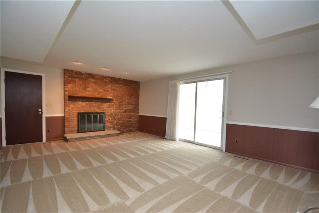 Photo - 28 Candlewood Dr