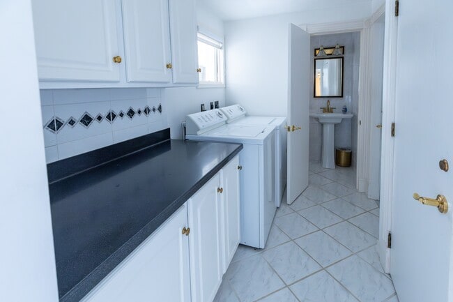 Photo - 52 Ostrum Rd