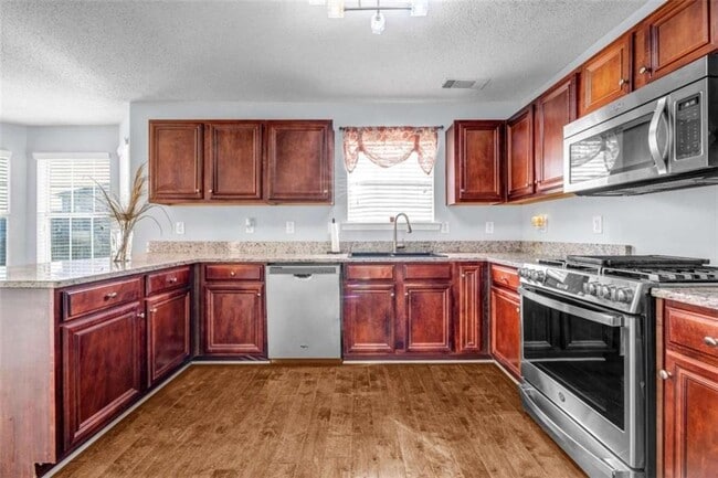 Photo - 1903 Cobblestone Ct