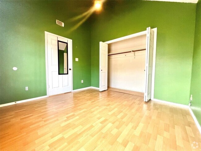 Building Photo - 11703 Glenwolde Dr Rental