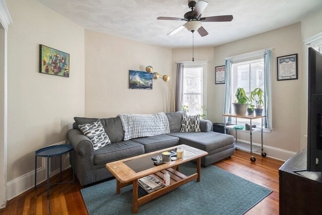 Photo - 44 Greenleaf Ave Unit 1