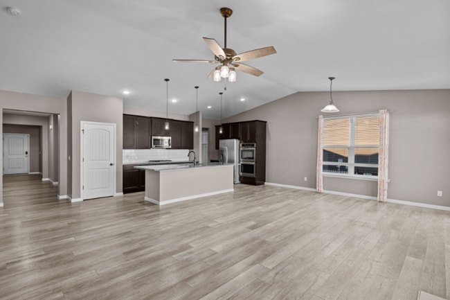 Photo - 1702 Rivercroft Dr