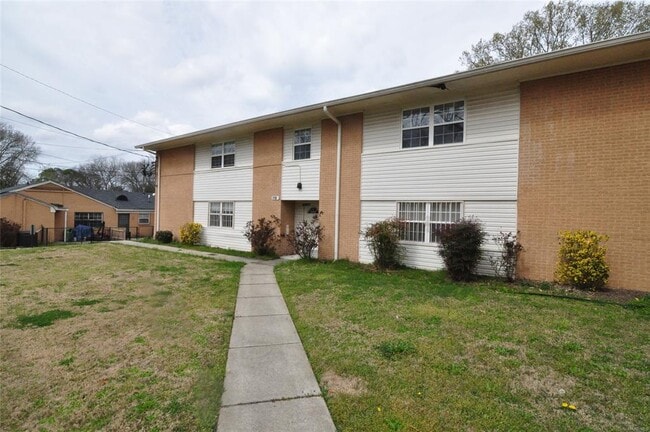 Building Photo - 718 E Edgemont Ave Unit C Rental