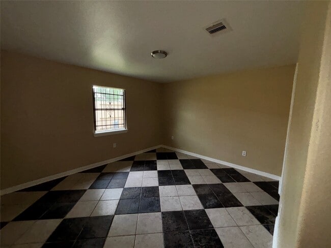 Photo - 6644 W Fuqua St