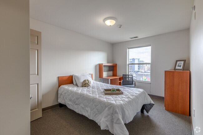 College Suites at Washington Square