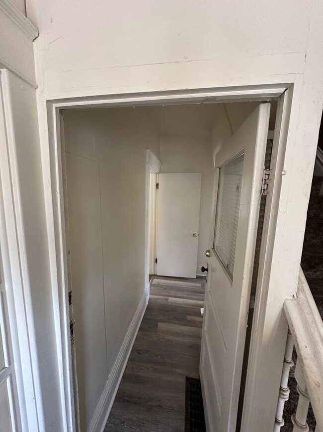 Photo - AJE1825 Unit 2