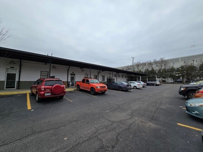 Photo - 1011 W Marshall St Unidad 215