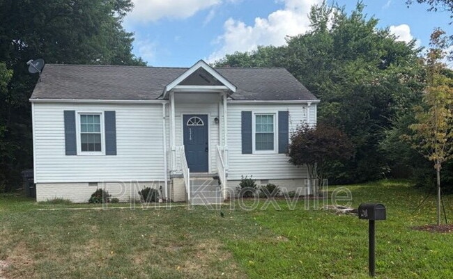 Photo - 2340 Boxwood Ln NE