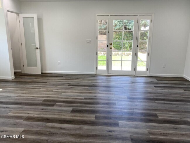 Photo - 845 La Grange Ave