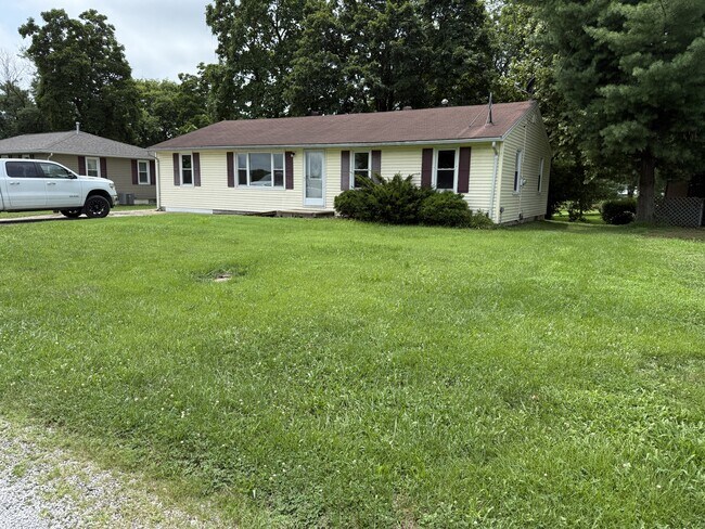Photo - 403 Rose Ln