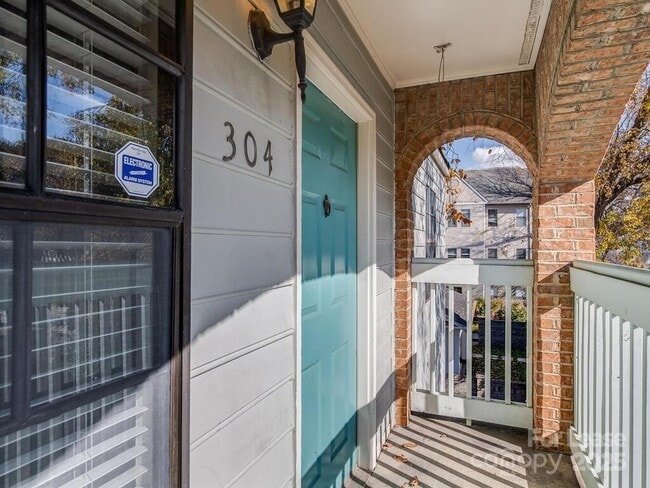 Photo - 406 W 9th St Unidad 301