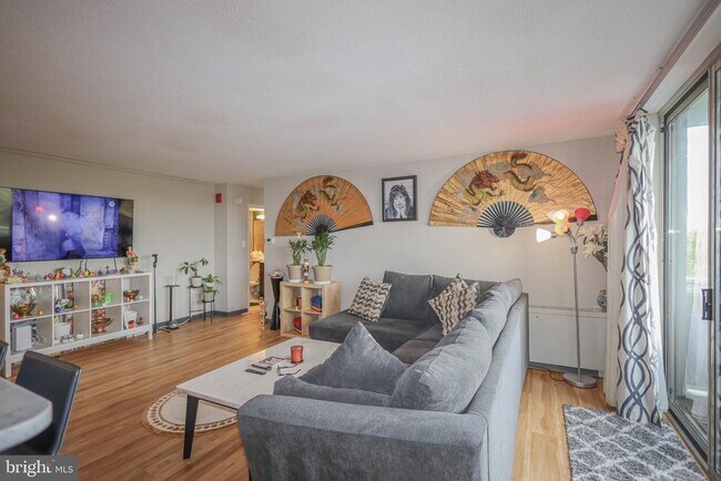 Photo - 7333 New Hampshire Ave Unit 812 S