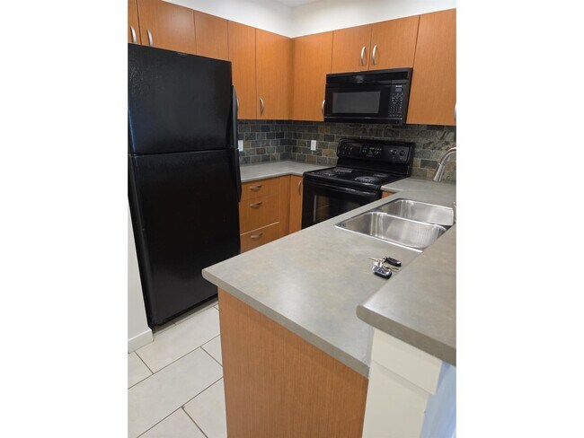 Photo - 20750 Duncan Way Unit 211