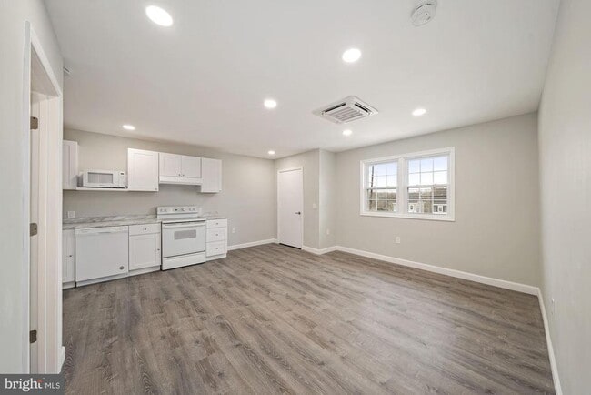 Photo - 22929 Frederick Rd