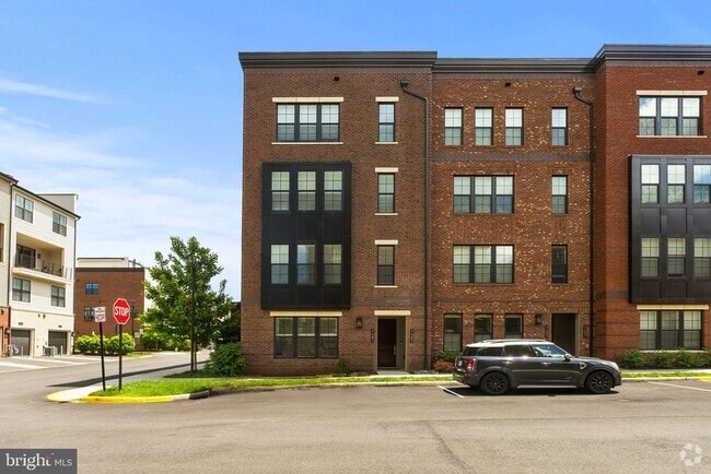 Building Photo - 7401 Backett Wood Ter Rental