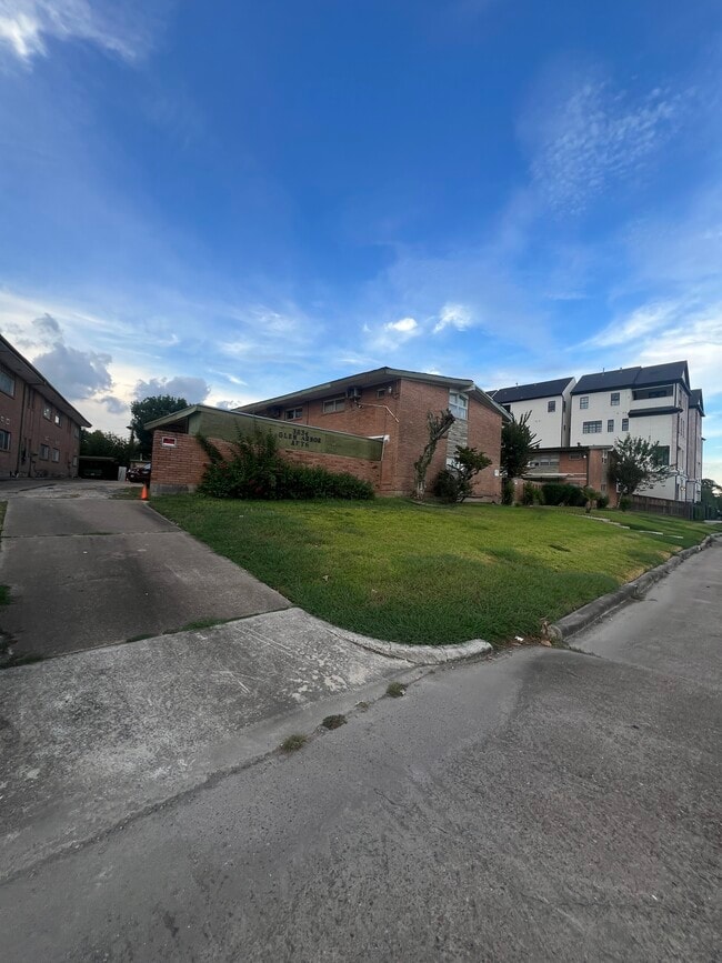 3838 Glen Arbor Dr Unit 15