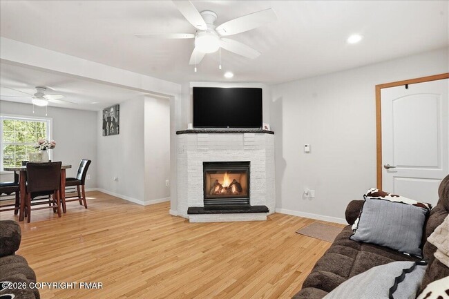 Photo - 12 Rockway Ct