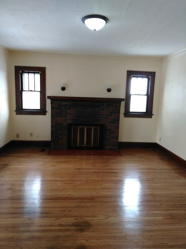 Photo - 619 Brown Ave