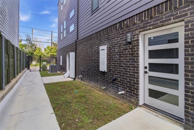 Photo - 2115 N Fitzhugh Ave