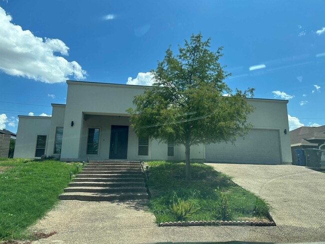 Building Photo - 9019 Siller Loop Rental